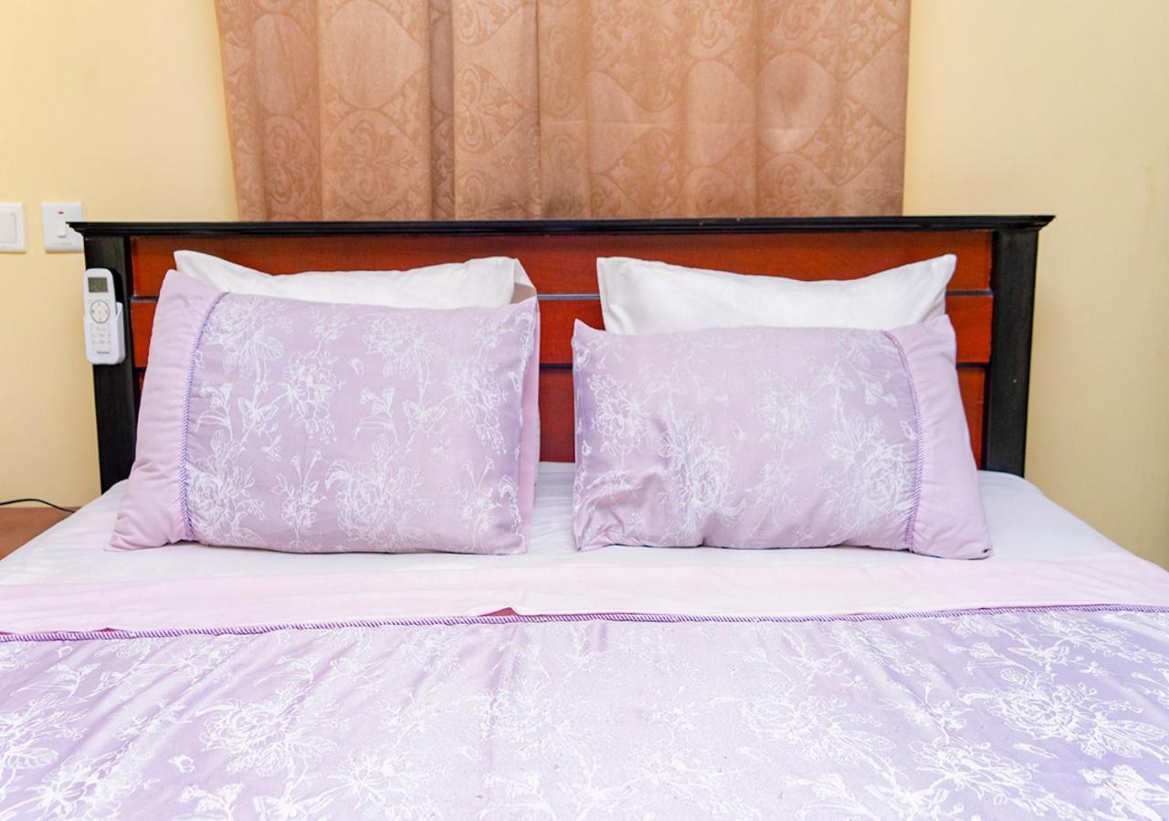 קומסי La-Viv Royal Hotel מראה חיצוני תמונה